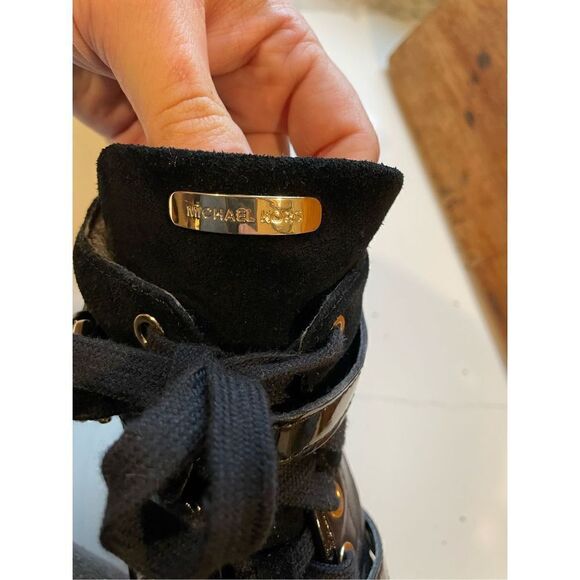 MICHAEL KORS Black Patent LIZZIE Hi High Top Wedge Platform Sneakers Booties 7.5 - Picture 9 of 13